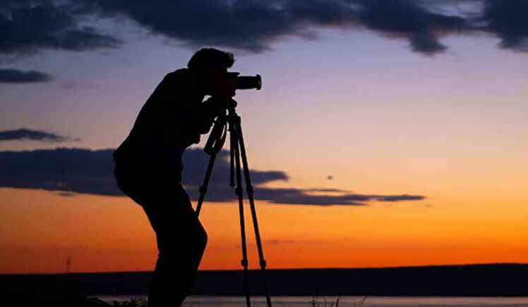 عکاسی در نور کم ؛ راهنمای ثبت تصاویر روشن و زنده با فلاش اکسترنال